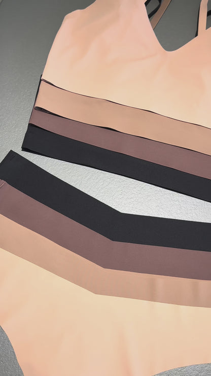 Seamless Set – Brown